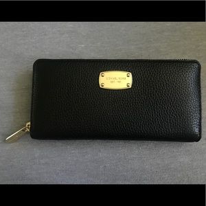 Jet Set Item - Michael Kors